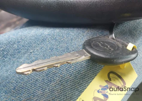 2003 Chevrolet Avalanche 1500 z USA, uszkodzony, nr VIN 3GNEK13T43G263787